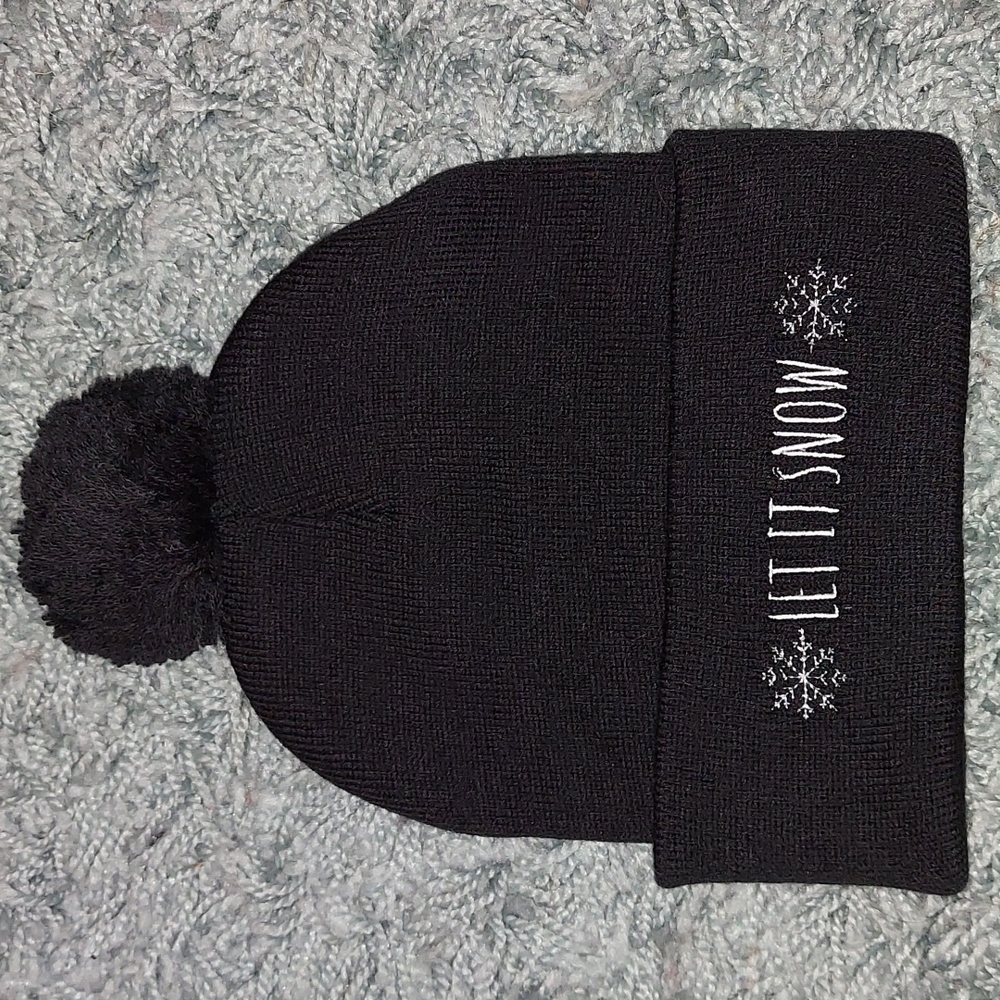 NWOT Pom-pom Beanie